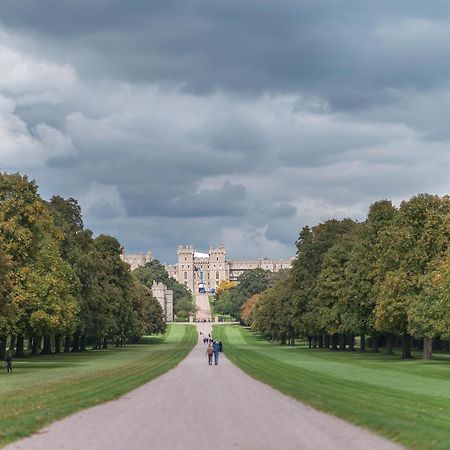 Central Windsor Apartment Facing The Castle Εξωτερικό φωτογραφία