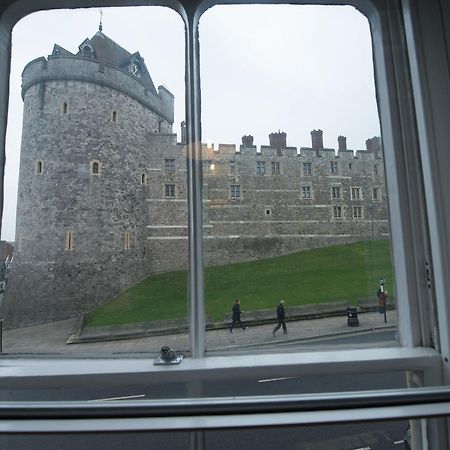Central Windsor Apartment Facing The Castle Εξωτερικό φωτογραφία