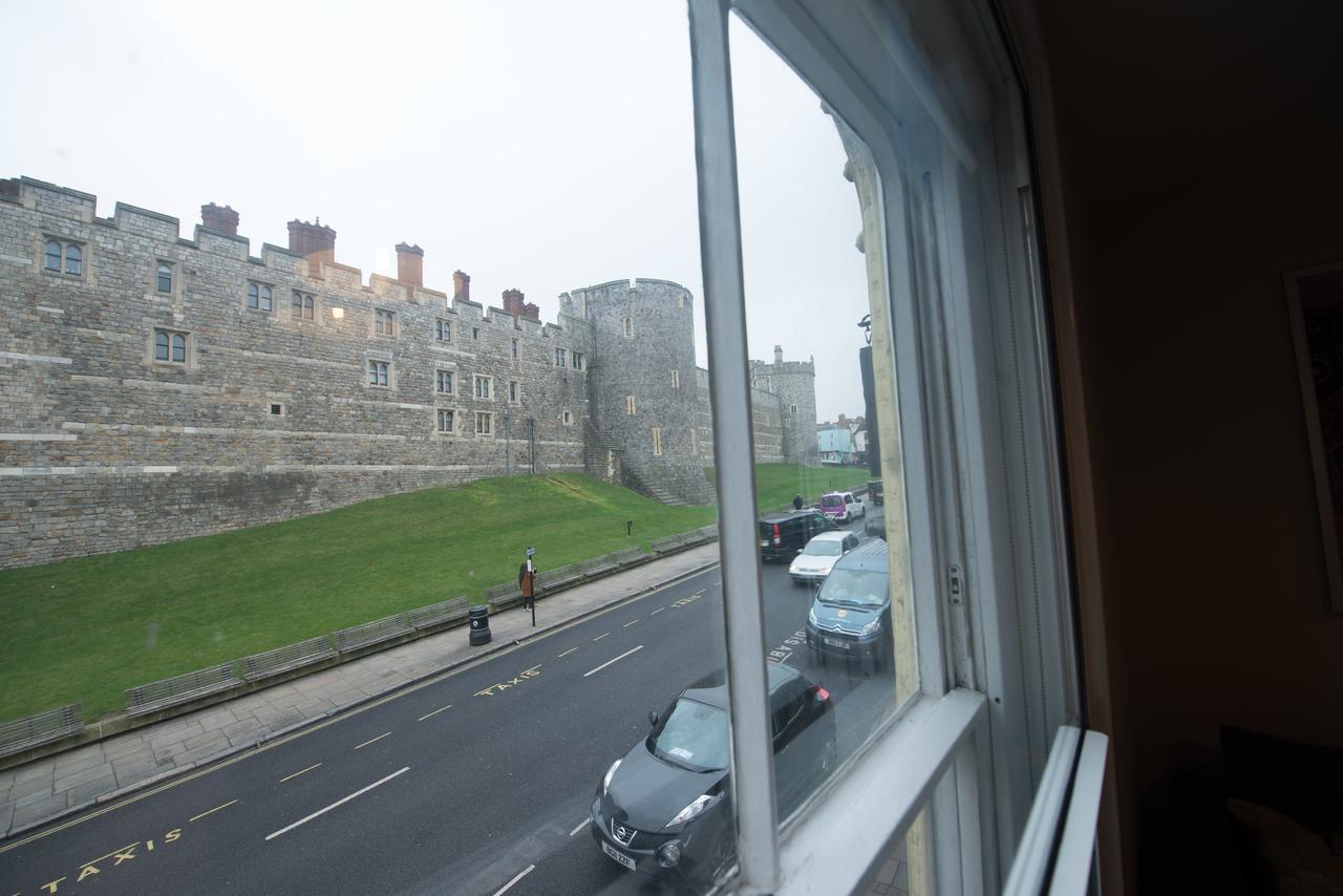 Central Windsor Apartment Facing The Castle Εξωτερικό φωτογραφία